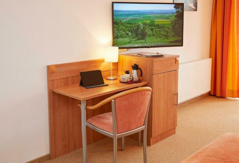 Номер Комфорт Индивидуальный, Land  Und Aktivhotel Altmühlaue