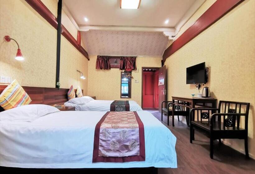 اتاق خانوادگی, Shaoxing Laotaimen Luxun Native Place Youth Hostel
