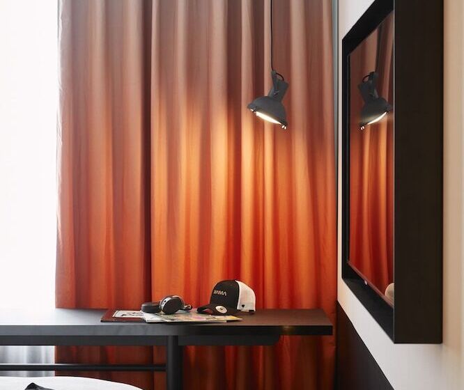 Номер Стандарт, Mama Shelter Paris La Défense