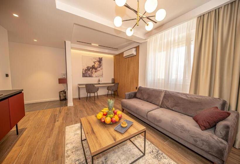 آپارتمان لوکس 1 خوابه, N&n Lux Guest House