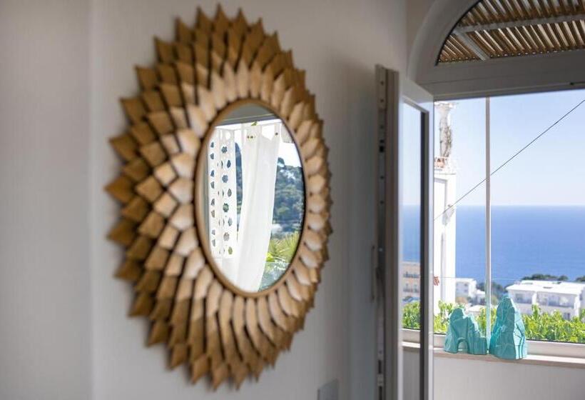 Люкс Deluxe Вид на Море, Suite Belvedere Capri Exclusive Rooms