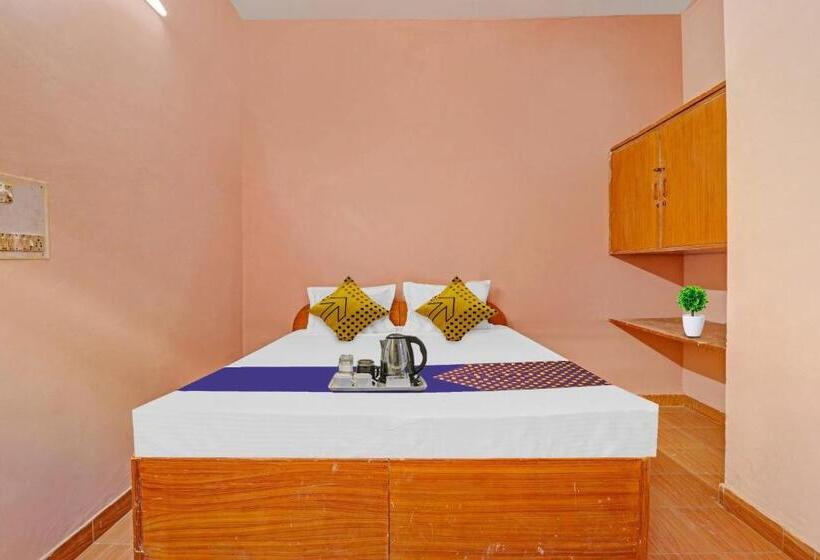 标准间, Spot On Ganpati Home Stays