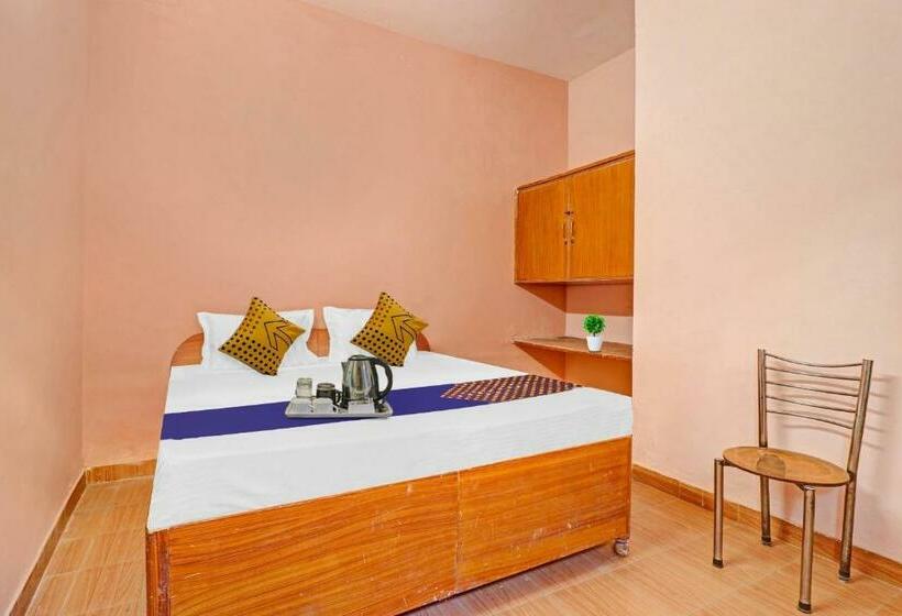 标准间, Spot On Ganpati Home Stays