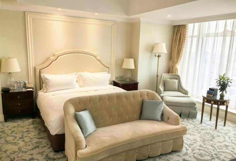 سوییت لوکس, Qingdao Jinshi International