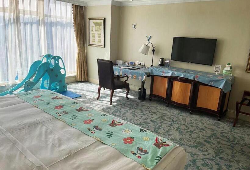 اتاق خانوادگی با چشم‌انداز دریا, Qingdao Jinshi International