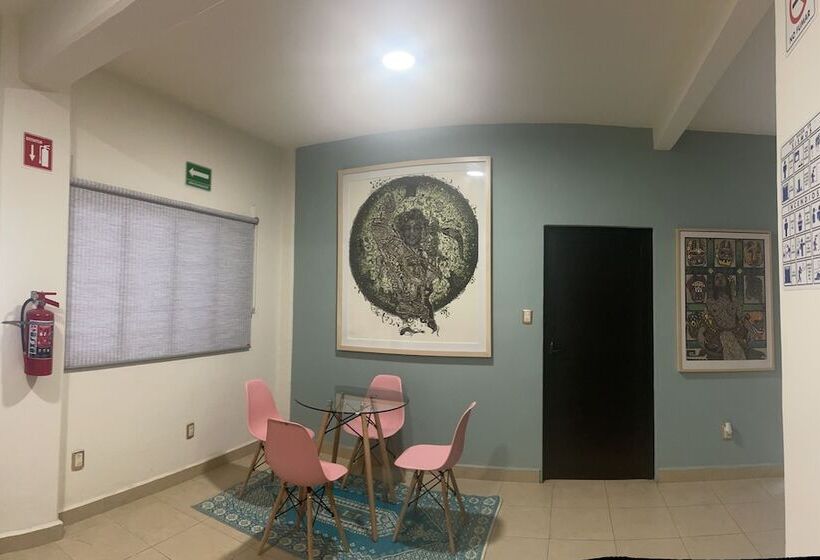 تختخواب در اتاق مشترک, Hostal Xao