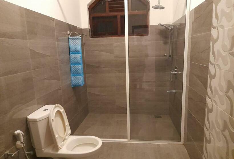 Номер Deluxe, Mealanie S House