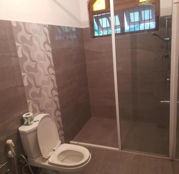 Номер Economy, Mealanie S House