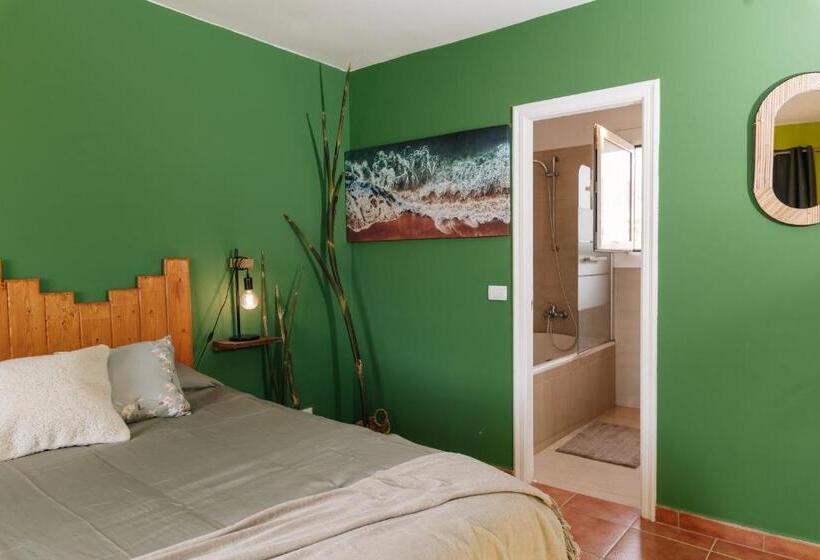 Номер Deluxe, Hostel Los Amigos Yoga & Wellness