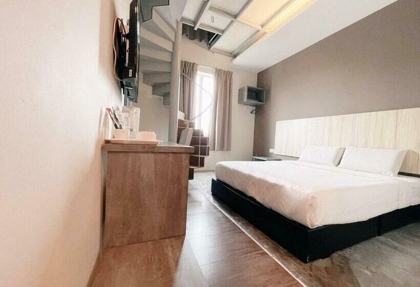 ファミリールーム, Karang Timur Motel