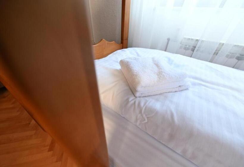 اتاق استاندارد چهار تخته, Sobe   Rooms Drvorez