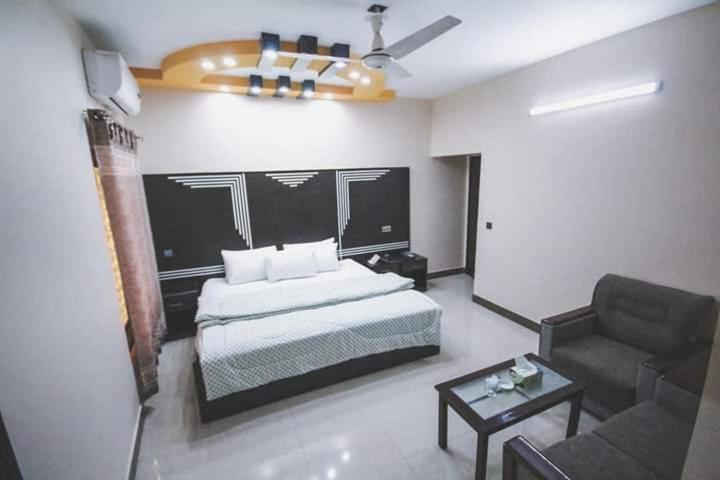 اتاق لوکس, Royal Accommodation