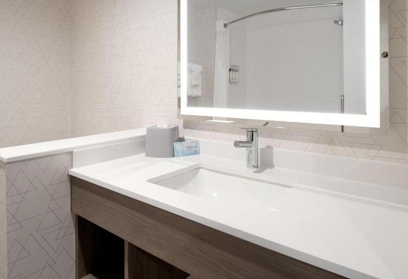 스위트 킹사이즈 침대, Holiday Inn Express & Suites   Hollister, An Ihg