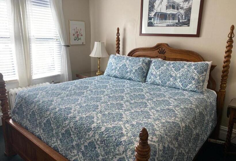 اتاق استاندارد با تخت بزرگ, 1898 Waverly Inn