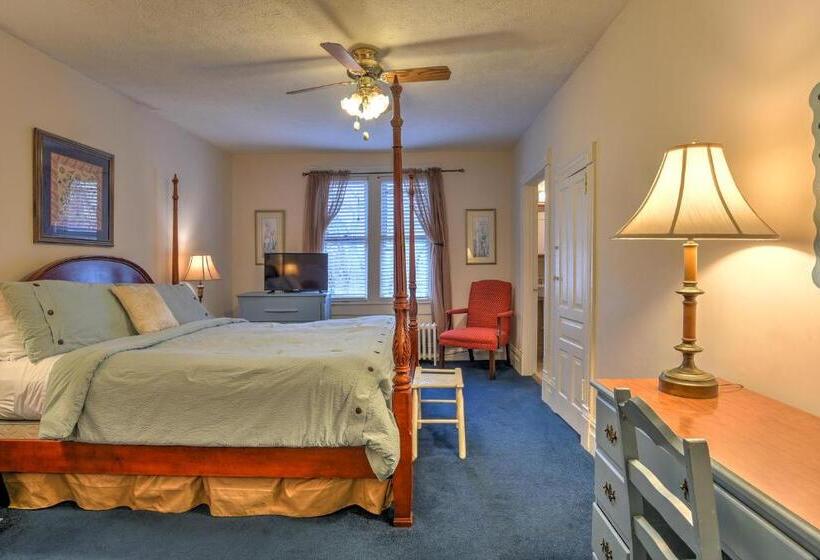 اتاق استاندارد با تخت بزرگ, 1898 Waverly Inn