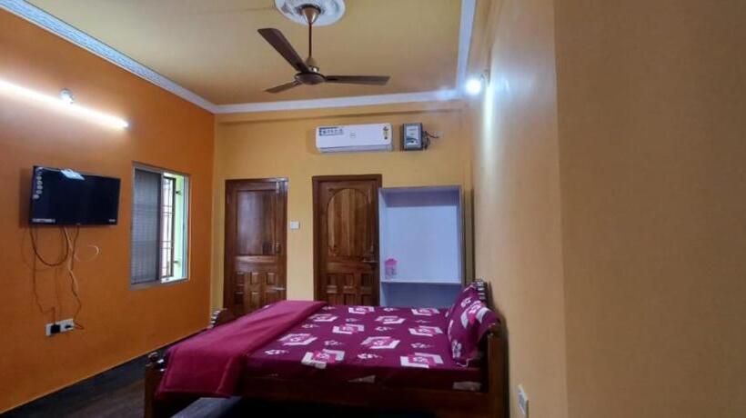 Номер Deluxe Кровать Кинг, Goroomgo Neelachal Holiday Nibasa Puri Near Sea Beach Area   Perfect Location With Excellent Service