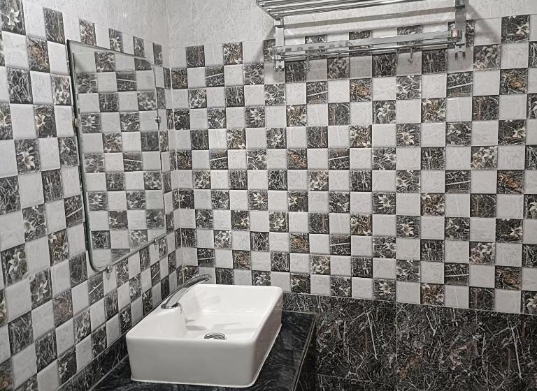 Номер Deluxe, Royal Inn