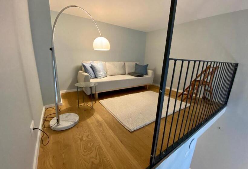 豪华房间, The Layhead B&b