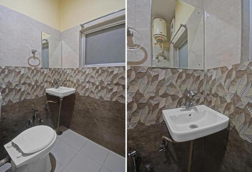 豪华三人间, Oyo 93189  Ak Villas