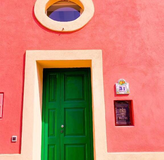 ویلای 1 خوابه با چشم‌انداز دریا, Villa Pomelia, Villa Nel Corso Di Santa Marina Salina A 50 Mt Dal Mare