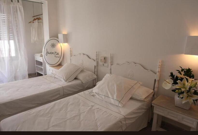 バス共有のスタンダードルーム, Juanita Hostal