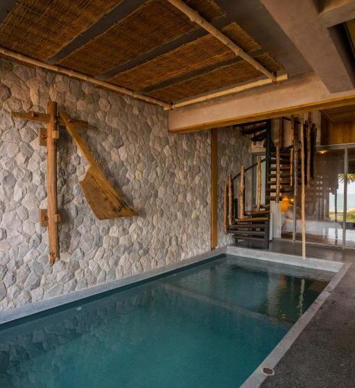 2 Bedrooms Suite Sea View, La A Natu Pranburi