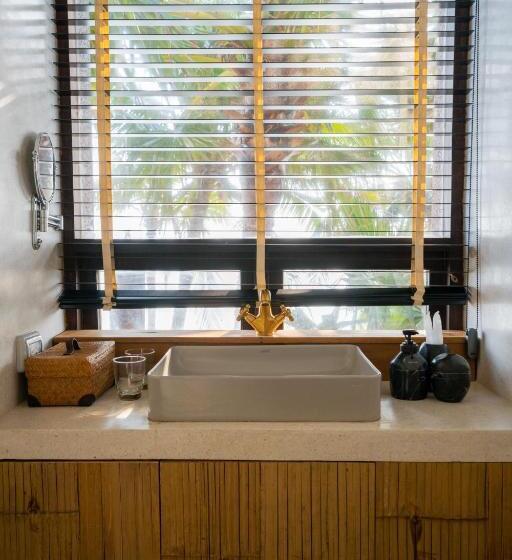 2 Bedrooms Suite Sea View, La A Natu Pranburi