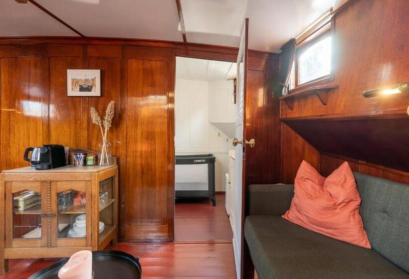 Студия Стандарт, B&b Vita Nova