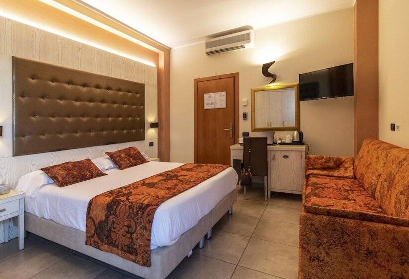 اتاق استاندارد سه نفره, Villa Tiziana