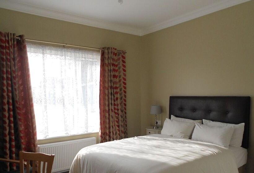 اتاق استاندارد, The Yellow House B&b