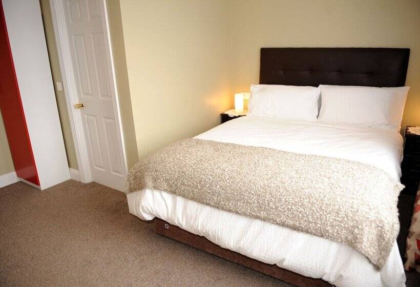 اتاق استاندارد, The Yellow House B&b