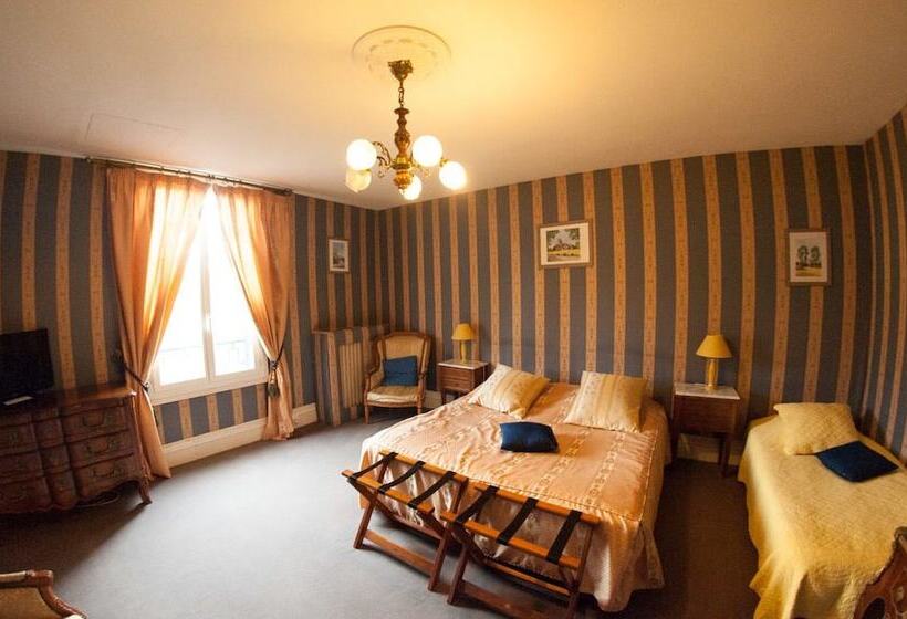 Quarto Triplo Comfort, Chateau De Quesmy