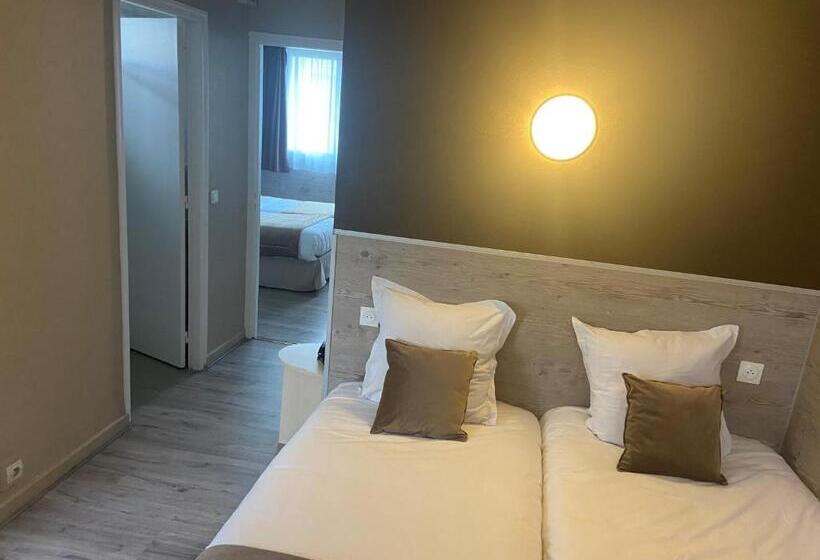 اتاق خانوادگی, Contact Hôtel Foch