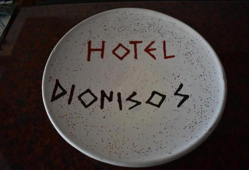 Четырехместный Номер Стандарт с Балконом, Dionisos