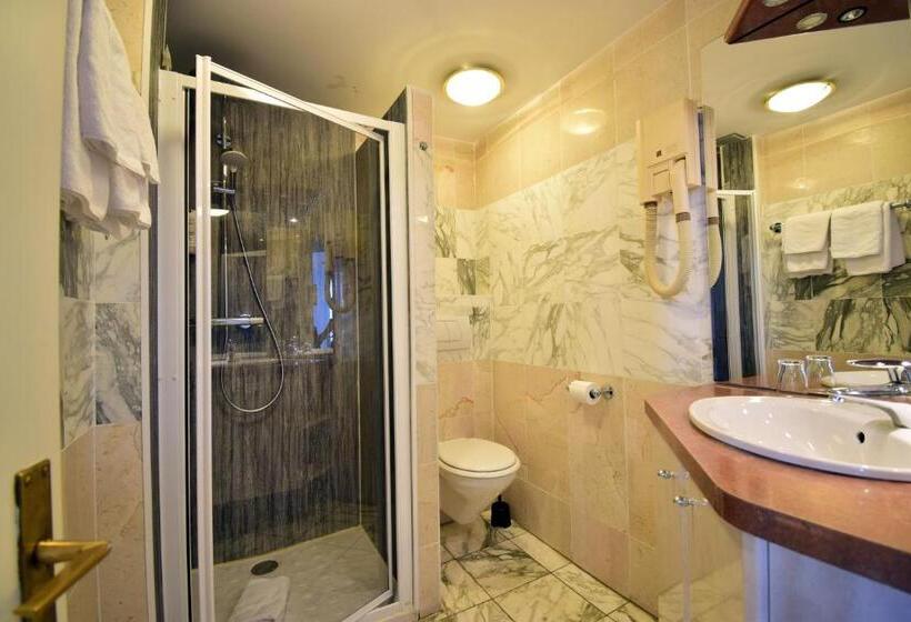 اتاق استاندارد, Hôtel Restaurant Le Lac