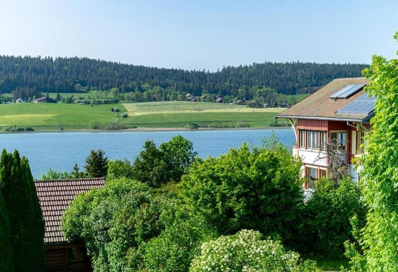 اتاق سوپریور با بالکن, Hôtel Restaurant Le Lac