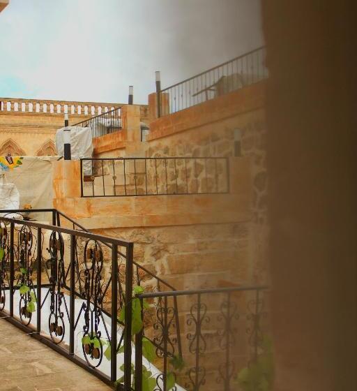 اتاق استاندارد سه نفره, Mons Masius Boutique Hotel Teras