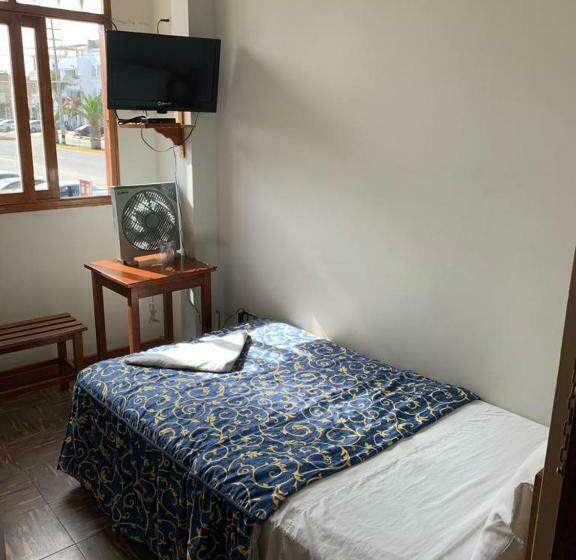 اتاق استاندارد یک نفره, Hostal El Amigo