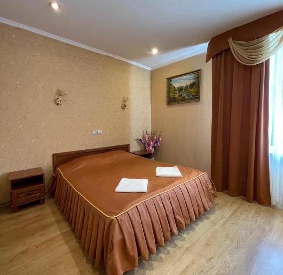 اتاق لوکس, Gusarskiy Hotel And Apartment