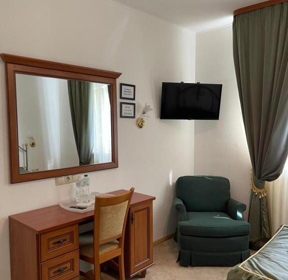 اتاق لوکس, Gusarskiy Hotel And Apartment