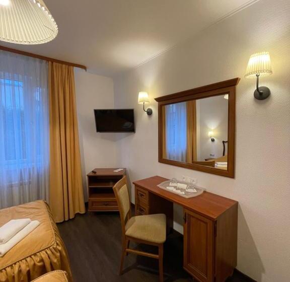 اتاق لوکس, Gusarskiy Hotel And Apartment