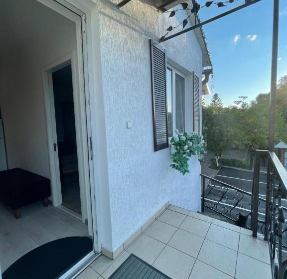 سوئیت 2 خوابه, Gusarskiy Hotel And Apartment