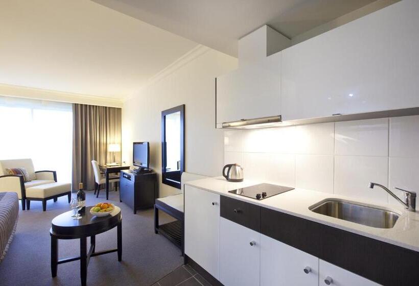 Семейный Номер, Century Inn