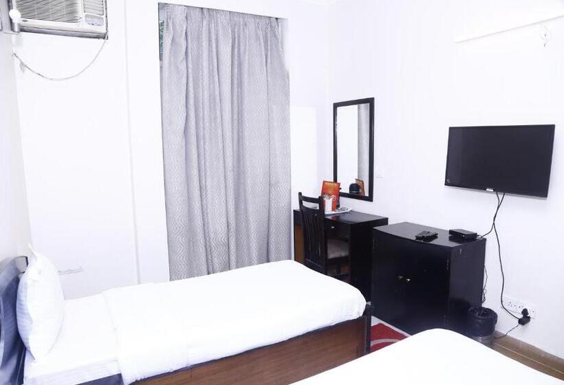 اتاق سوپریور با چشم‌انداز شهر, City Centre Inn New Delhi