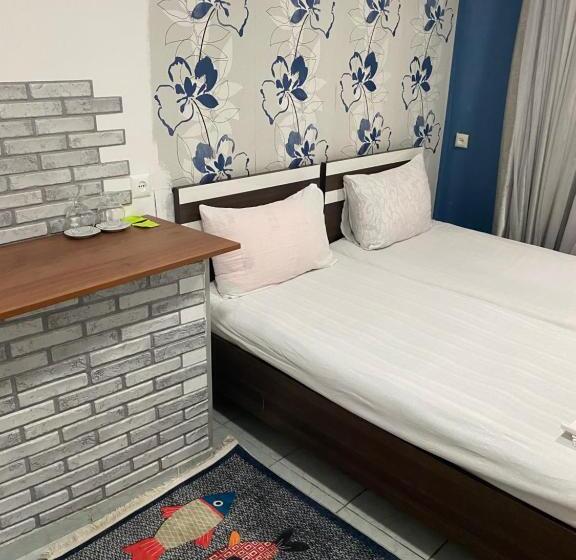 Quarto Estandar Vista Jardim, Meidani Guest House