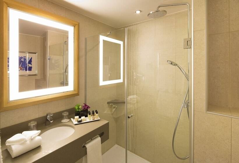 Chambre Confort, Hôtel Le Relais Des Halles
