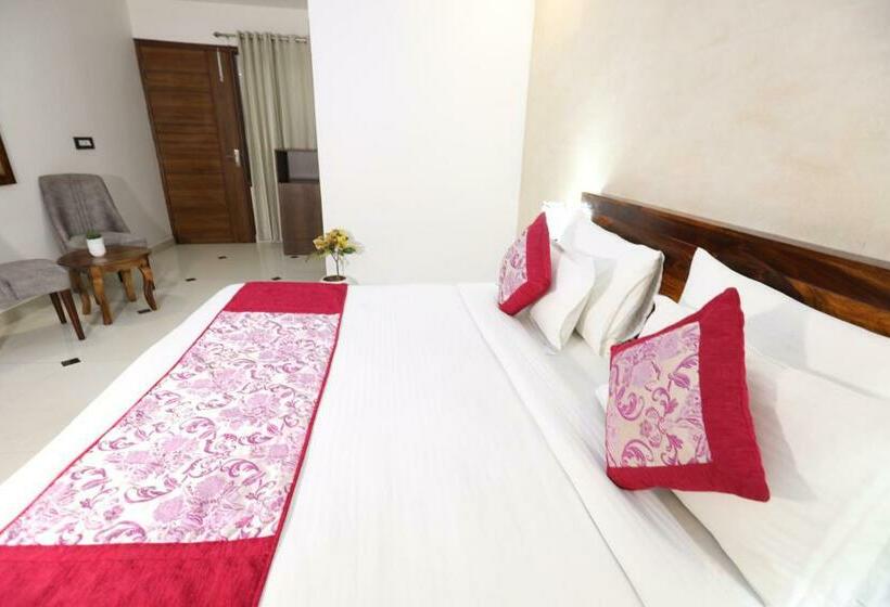 Номер Deluxe, Lavit Couple Friendly Near Faridabad Metro Station