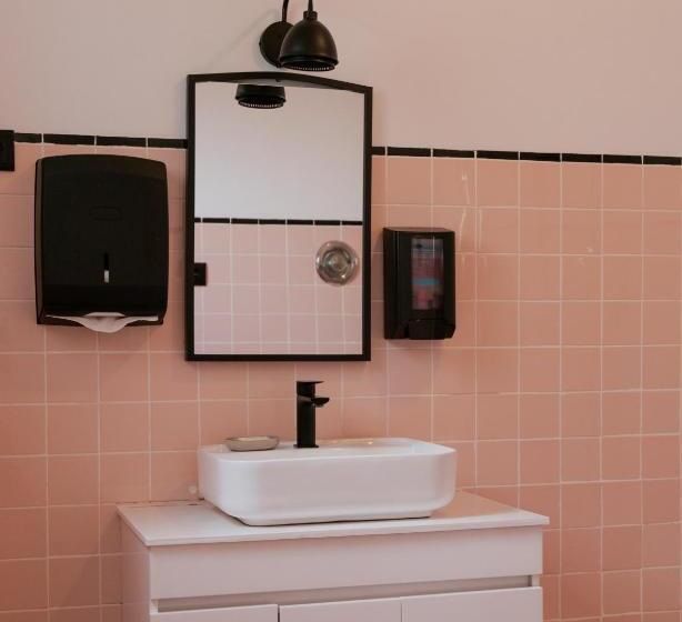 Economy Quadruple Room, Quinta Da Quinhas