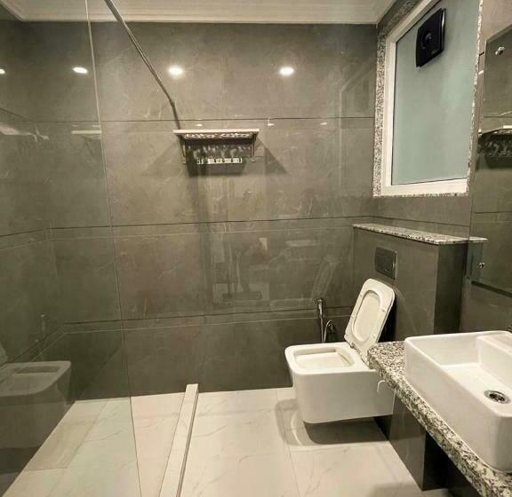 اتاق لوکس, The Empire Villa,cyber City, Gurgaon