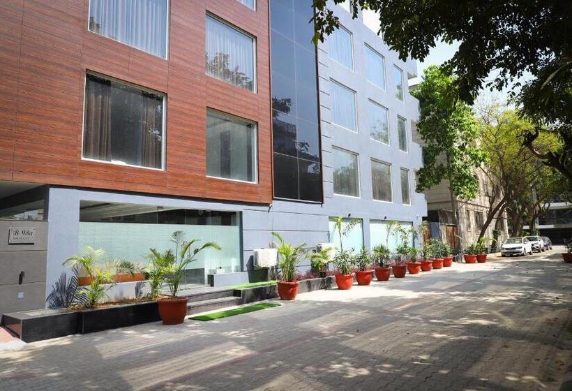 استودیوی استاندارد, The Empire Villa,cyber City, Gurgaon